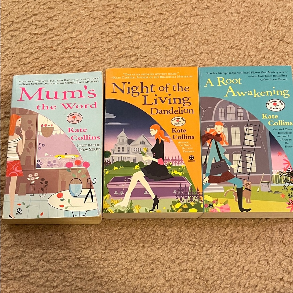 Kate Collins Mystery Book Set
